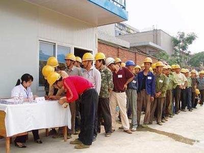 工廠打工如何通過“高額返費”，開啟第二賺錢職業(yè)，實現月入上萬